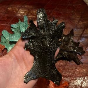 Chicken foot leather